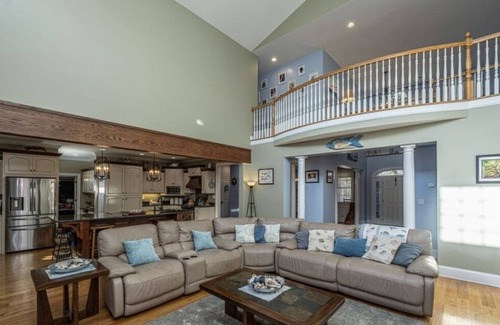 Moncks Corner House | Country Estate Private Pool/Pond on 21 acres