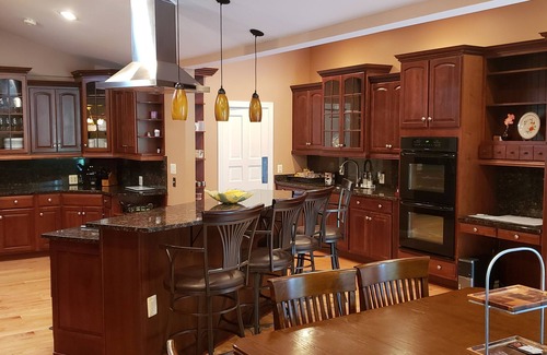 Leesburg House | Country Farm Estate - The Manor at Courtland Farm - Sleeps up to 20 people.