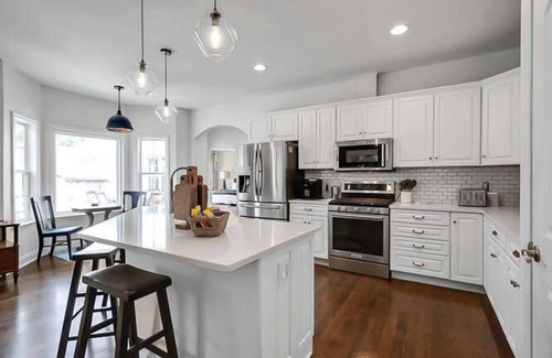 Kedron Other | Country Farmhouse and Loft - Friendly Goats!