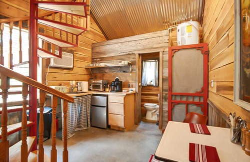 Kedron Other | Country Farmhouse and Loft - Friendly Goats!