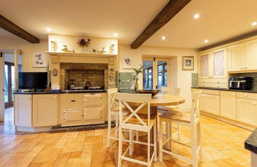 Heligan Other | Country farmhouse surrounded by lakes green fields with private spa