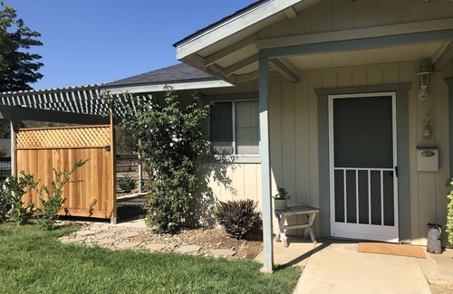 Atascadero Cottage | Country Get Away