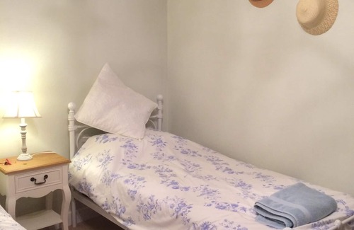 Aubeterre-sur-Dronne House | Country house with a pool near Aubeterre-sur-Dronne