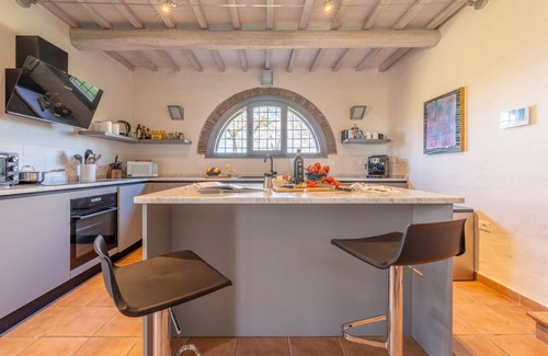 Monteleone d'Orvieto Other | Country House/Farm House in Monteleone D'orvieto with 4 bedrooms sleeps 8