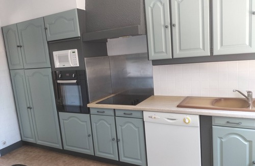 Saint-Didier Villa | COUNTRY HOUSE with swimming pool 7 pers Pets welcome