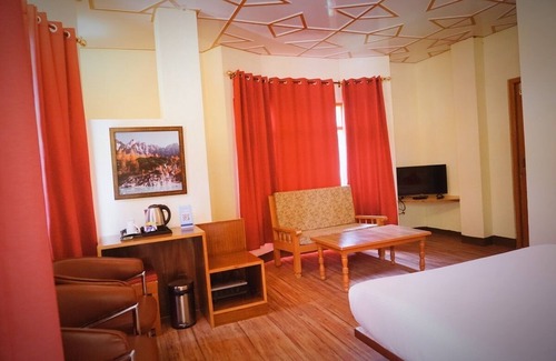 Shimla Hotel | Country Holidays Resorts Hassan Valley