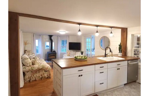 Blacksburg House | Country home in Blacksburg - 5 minutes to Virginia Tech!