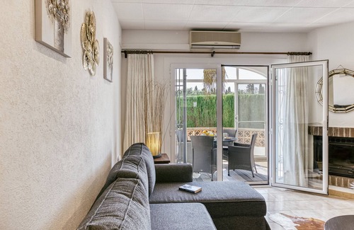 Bon Relax Villa | Country House 'Finca Pinca' with Mountain View, Wi-Fi and Air Conditioning