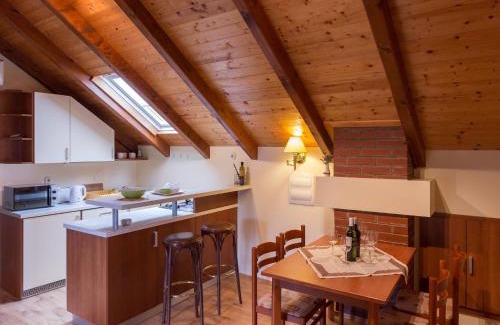 Cilipi House | Country House Bakicevo - Two Bedroom Apartment with Terrace