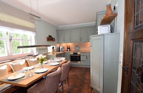 Bosau House | Country house hideaway with outdoor pool, sauna and fireplace in East Holstein