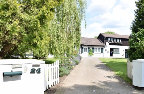 Bosau House | Country house hideaway with outdoor pool, sauna and fireplace in East Holstein