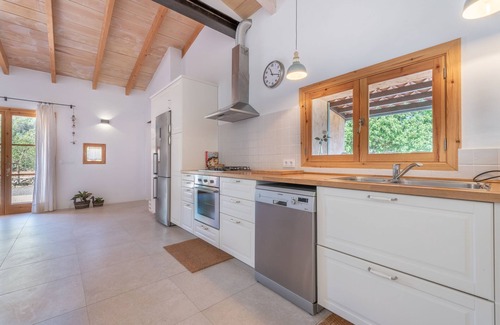 Son Servera Villa | Country House 'Laurel' with Mountain View, Private Pool and Wi-Fi