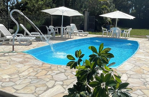Cotia Cottage | Country house near São Paulo and 15 minutes from Embu downtown. Swimming pool.