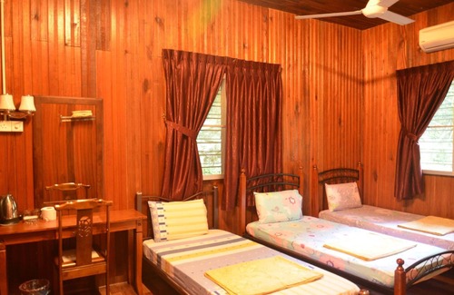Gua Musang Hotel | Country House Pulai Holiday Village