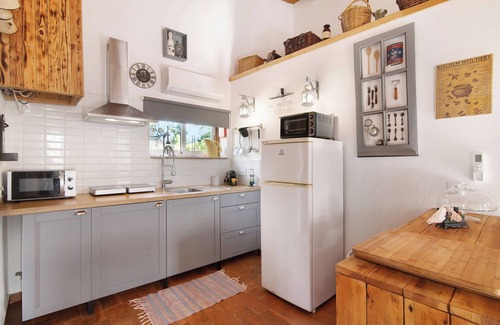 Tavira Villa | Country House "Quinta do Mestre - Casa do Campo" with Sea View, Shared Garden & Wi-Fi