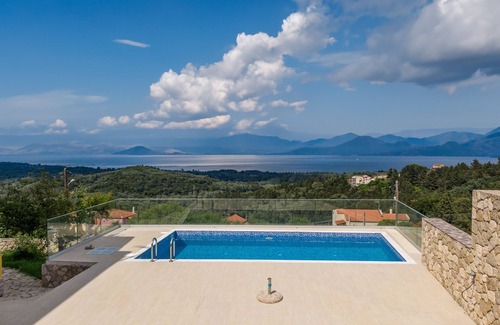 Melikia Villa | Country House 'Villa Marafen' with Private Pool, Wi-Fi and Air Conditioning