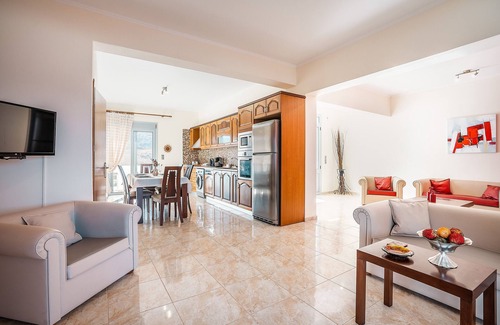 South Rhodes Apartment | Country House 'White Pearl Apolakkia 2' with Shared Pool, Shared Terrace and Wi-Fi