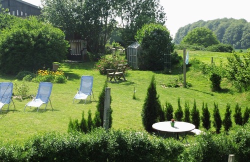 Brarupholz House | Country house with garden and stove for large families with many children