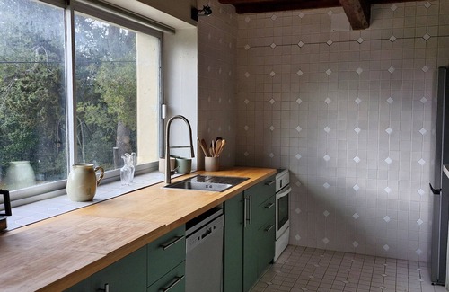 Grillon House | Country house with large swimming pool in the woods, near Grignan