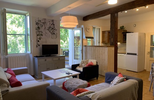 Carces House | Country house with large garden and swimming pool