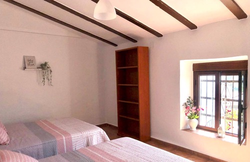 Ronda Cottage | Country house with marvelous views, barbecue and swimming pool