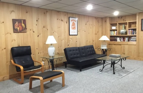 Antioch Bed & Breakfast | Country in the City