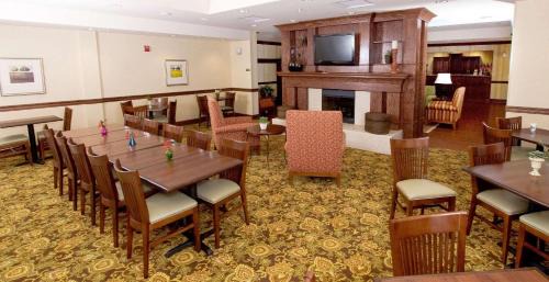 Fredericksburg Hotel | Country Inn & Suites by Radisson, Fredericksburg, VA