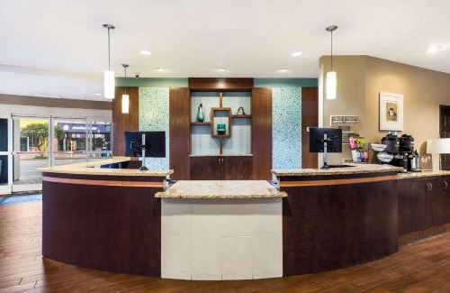 Northeast Virginia Beach Hotel | Country Inn & Suites by Radisson, Virginia Beach Oceanfront , VA
