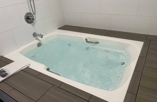 Bakersfield Hotel | Country Inn & Suites by Radisson, Bakersfield, CA