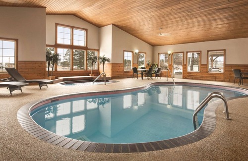 Grand Rapids Hotel | Country Inn & Suites by Radisson, Grand Rapids, MN