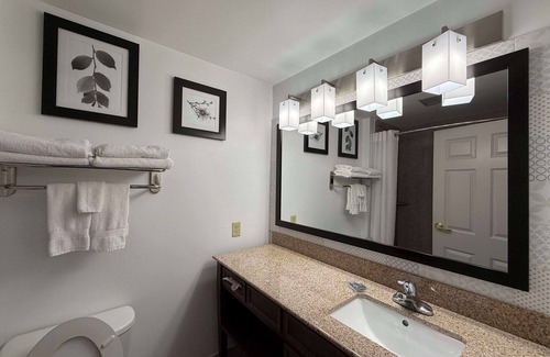 Harrisburg Hotel | Country Inn & Suites by Radisson, Harrisburg - Hershey West, PA