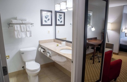 Wilmington Hotel | Country Inn & Suites by Radisson, Wilmington, NC