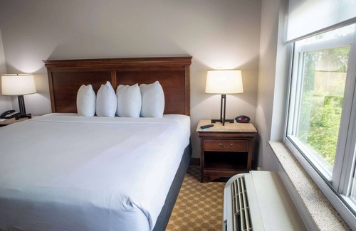 Wilmington Hotel | Country Inn & Suites by Radisson, Wilmington, NC