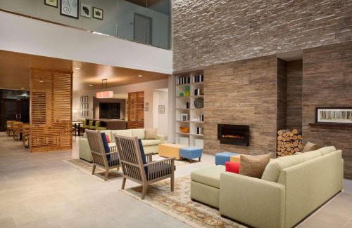 Asheville Hotel | Country Inn & Suites by Radisson Asheville River Arts District