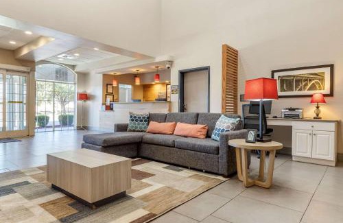 Lumberton Hotel | Country Inn & Suites by Radisson, Lumberton, NC