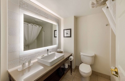 Findlay Hotel | Country Inn & Suites by Radisson, Findlay, OH