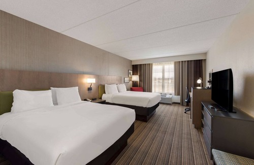 Findlay Hotel | Country Inn & Suites by Radisson, Findlay, OH