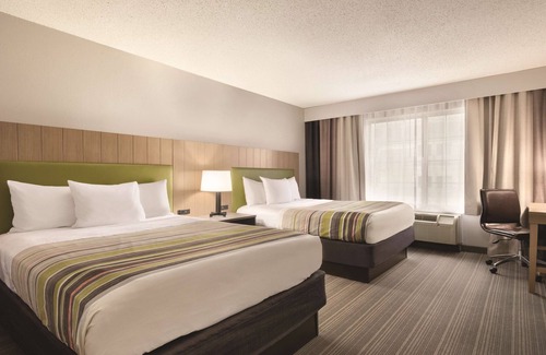 Madison Hotel | Country Inn & Suites by Radisson, Madison Southwest, WI