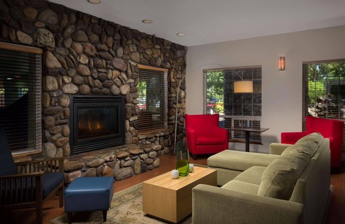 Portland Hotel | Country Inn & Suites by Radisson, Portland International Airport, OR
