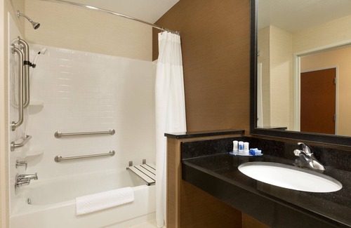 Bismarck Hotel | Country Inn & Suites by Radisson, Bismarck-Mandan