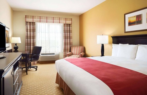 Conway Hotel | Country Inn & Suites by Radisson, Conway, AR