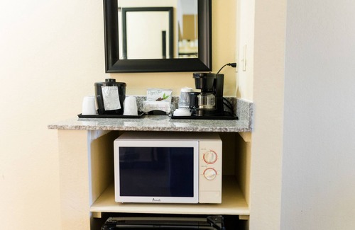 Helen Hotel | Country Inn & Suites by Radisson, Helen, GA