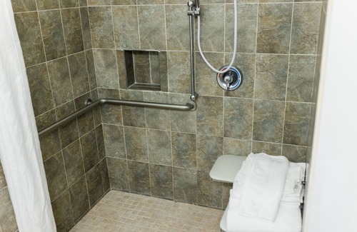 Helen Hotel | Country Inn & Suites by Radisson, Helen, GA