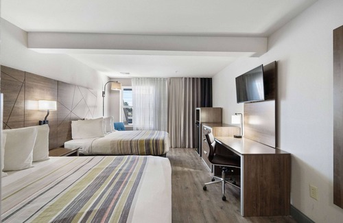 Carolina Forest Hotel | Country Inn & Suites by Radisson, Myrtle Beach, SC