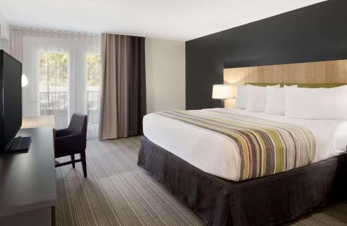 Gatlinburg Hotel | Country Inn & Suites Downtown Convention Center by Radisson, Gatlinburg, TN