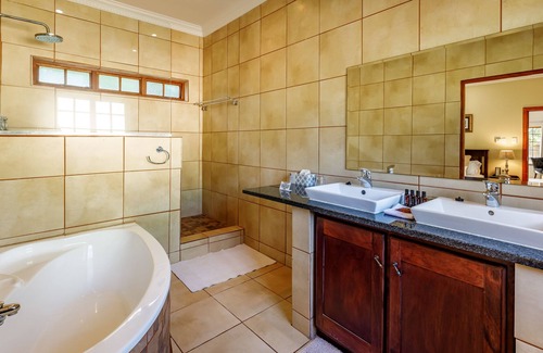 White River House | Country Lane Lodge