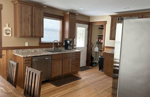 Superior House | Country Living. Cozy home located on small horse ranch