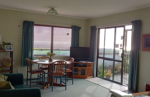 Glorit Cabin | Country Lodge with stunning views.A quiet retreat to get away from it all.