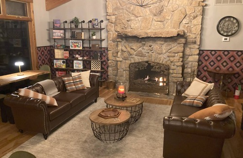 Eureka Springs Hotel | Country Mountain Inn