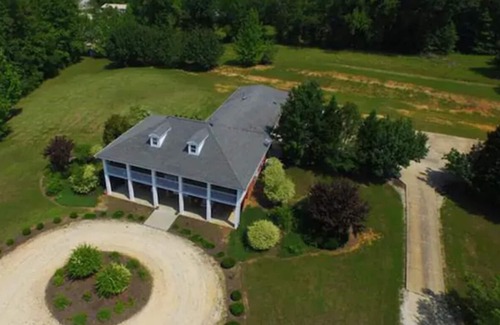 Camden House | Country Music Luxury Suites